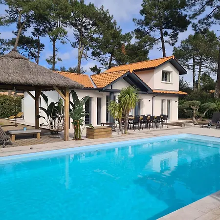 Proche Mer/piscine Chauffee Et Securisee/climatisation